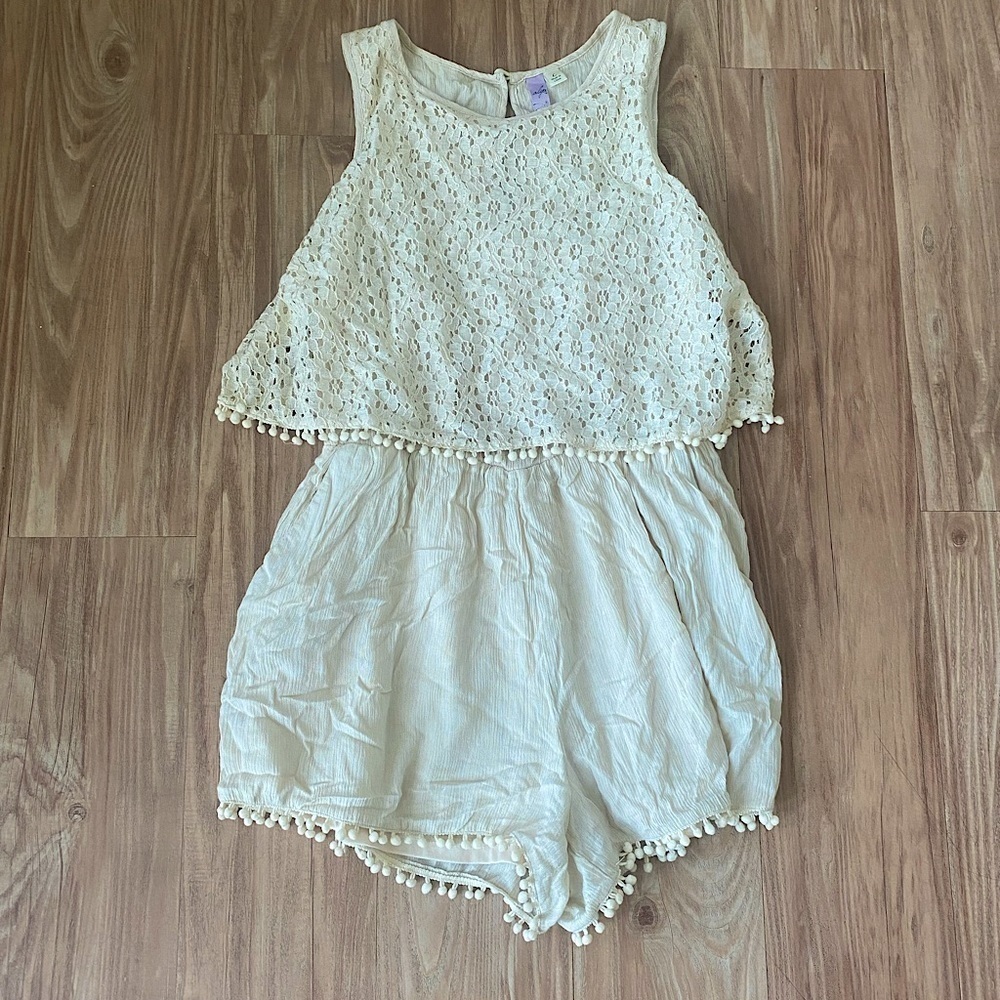 Alya White Lace Romper